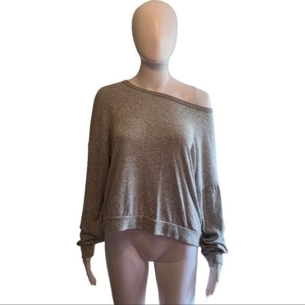Women's Small Top Sweater Gray off Shoulder Cozy Comfy Relaxed